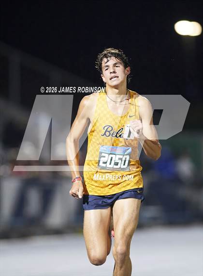 Thumbnail 1 in FHSAA Class 3A Final (3200m) photogallery.