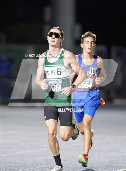 Thumbnail 3 in FHSAA Class 3A Final (3200m) photogallery.