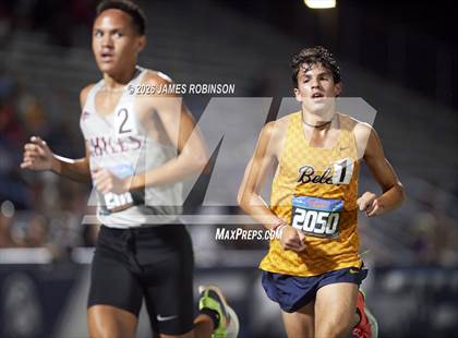 Thumbnail 1 in FHSAA Class 3A Final (3200m) photogallery.