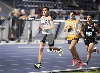 Thumbnail 2 in FHSAA Class 3A Final (3200m) photogallery.