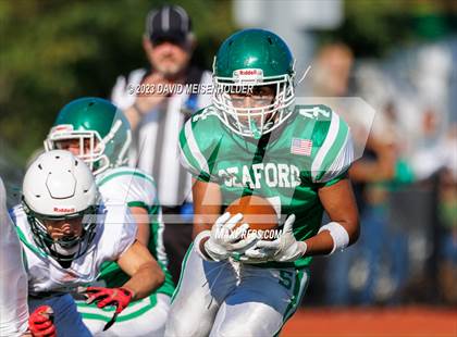 Thumbnail 1 in Locust Valley @ Seaford photogallery.