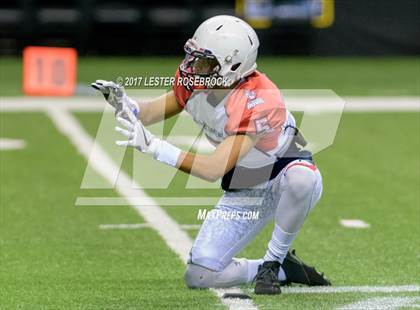 Thumbnail 3 in FBU Freshman photogallery.