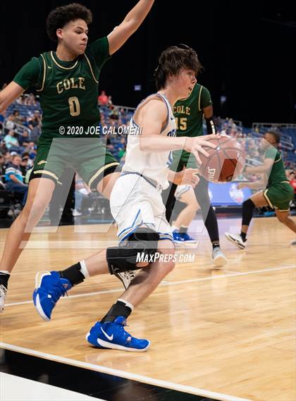 Thumbnail 2 in Cole vs Peaster (UIL 3A Semifinal) photogallery.