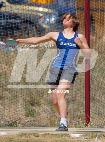 Thumbnail 2 in Pikes Peak Athletic Conference League Championship photogallery.