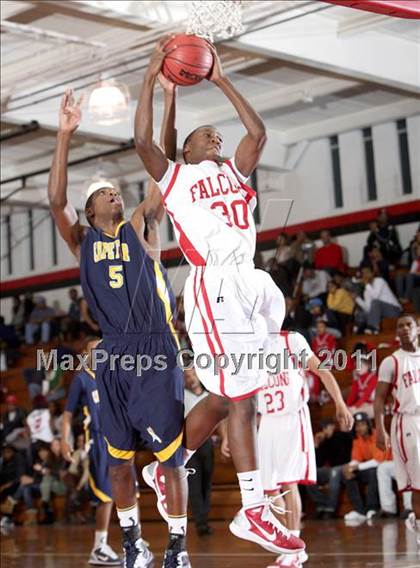 Thumbnail 2 in Cape Fear @ Seventy-First photogallery.