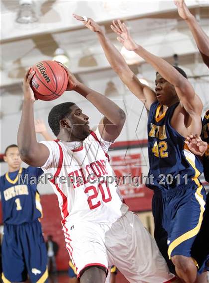 Thumbnail 2 in Cape Fear @ Seventy-First photogallery.