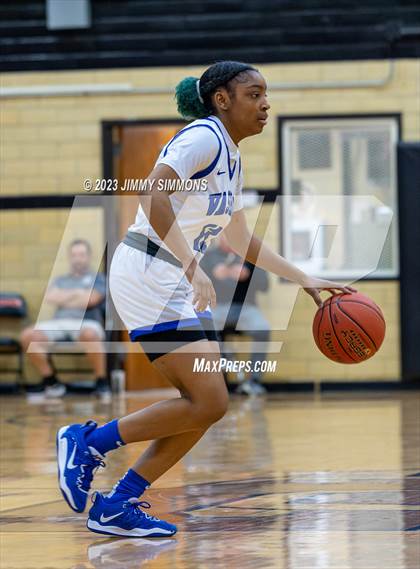 Thumbnail 1 in Vashon vs. Incarnate Word Academy (Webster Winter Challenge) photogallery.