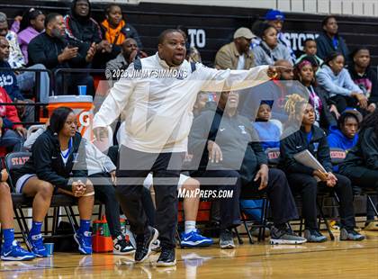 Thumbnail 3 in Vashon vs. Incarnate Word Academy (Webster Winter Challenge) photogallery.