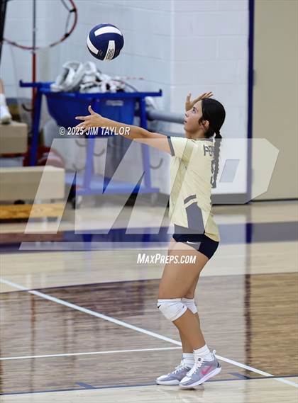 Thumbnail 1 in Saint Jo @ Perrin photogallery.