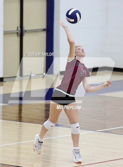 Thumbnail 2 in Saint Jo @ Perrin photogallery.