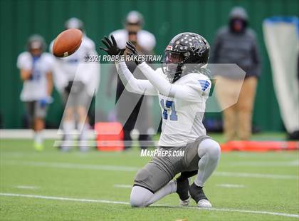 Thumbnail 1 in Red Oak vs. Mansfield Summit (UIL 5A Division 1 Quarterfinals) photogallery.