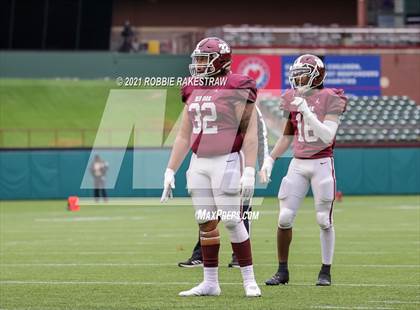 Thumbnail 2 in Red Oak vs. Mansfield Summit (UIL 5A Division 1 Quarterfinals) photogallery.