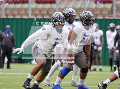 Thumbnail 3 in Red Oak vs. Mansfield Summit (UIL 5A Division 1 Quarterfinals) photogallery.