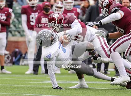 Thumbnail 3 in Red Oak vs. Mansfield Summit (UIL 5A Division 1 Quarterfinals) photogallery.