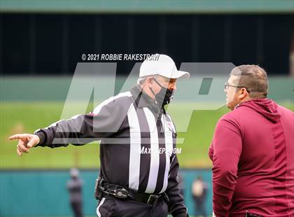 Thumbnail 3 in Red Oak vs. Mansfield Summit (UIL 5A Division 1 Quarterfinals) photogallery.