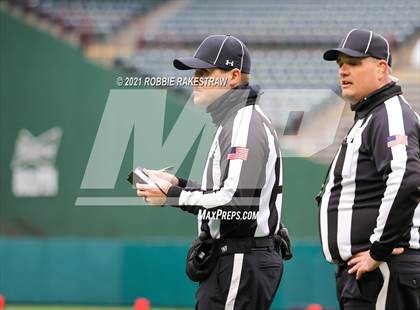 Thumbnail 2 in Red Oak vs. Mansfield Summit (UIL 5A Division 1 Quarterfinals) photogallery.