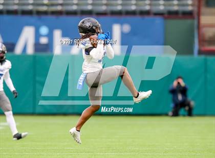 Thumbnail 2 in Red Oak vs. Mansfield Summit (UIL 5A Division 1 Quarterfinals) photogallery.