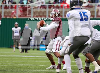Thumbnail 1 in Red Oak vs. Mansfield Summit (UIL 5A Division 1 Quarterfinals) photogallery.