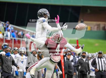 Thumbnail 2 in Red Oak vs. Mansfield Summit (UIL 5A Division 1 Quarterfinals) photogallery.