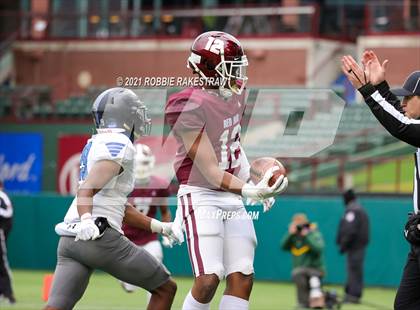 Thumbnail 2 in Red Oak vs. Mansfield Summit (UIL 5A Division 1 Quarterfinals) photogallery.