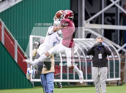 Thumbnail 3 in Red Oak vs. Mansfield Summit (UIL 5A Division 1 Quarterfinals) photogallery.