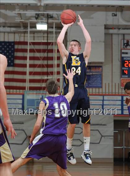 Thumbnail 3 in Holly Springs vs. Lee County (Tri-Nine Conference Tournament) photogallery.