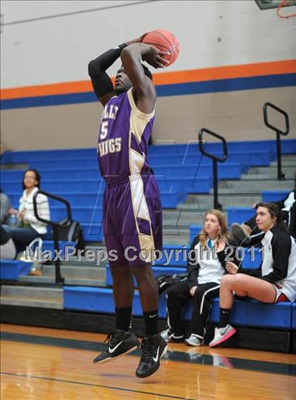 Thumbnail 2 in Holly Springs vs. Lee County (Tri-Nine Conference Tournament) photogallery.