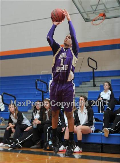 Thumbnail 2 in Holly Springs vs. Lee County (Tri-Nine Conference Tournament) photogallery.