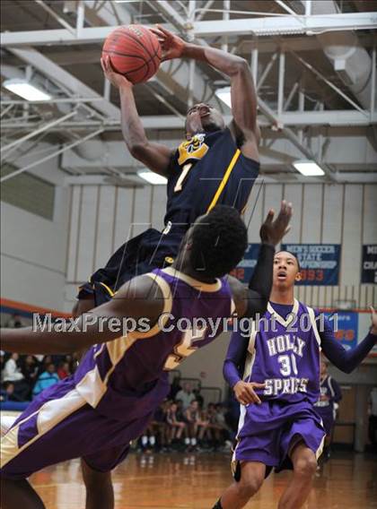 Thumbnail 2 in Holly Springs vs. Lee County (Tri-Nine Conference Tournament) photogallery.