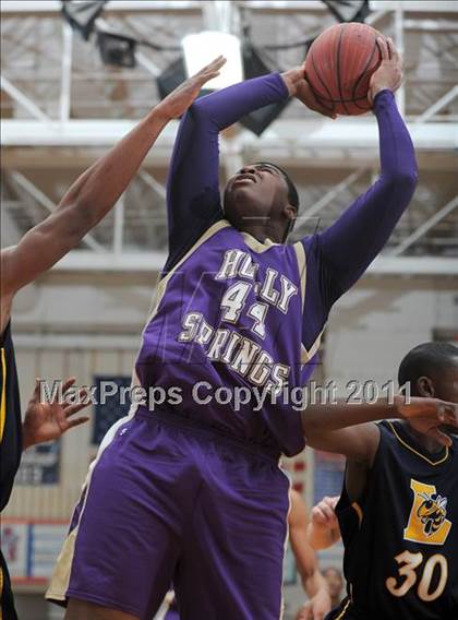 Thumbnail 2 in Holly Springs vs. Lee County (Tri-Nine Conference Tournament) photogallery.