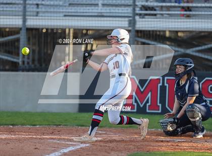 Thumbnail 1 in Southmoore @ Mustang photogallery.
