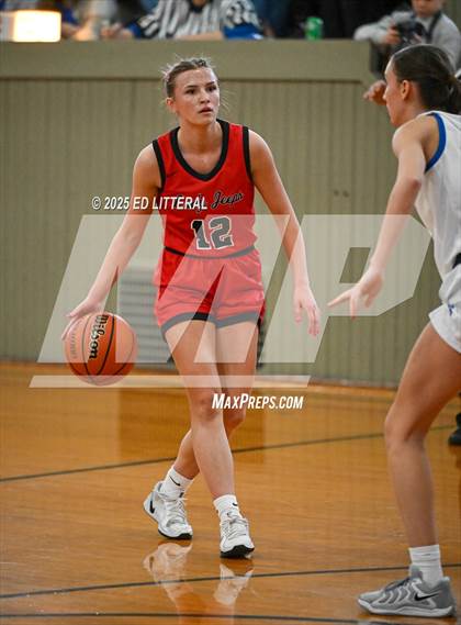 Thumbnail 1 in Northeast Dubois vs. South Webster photogallery.