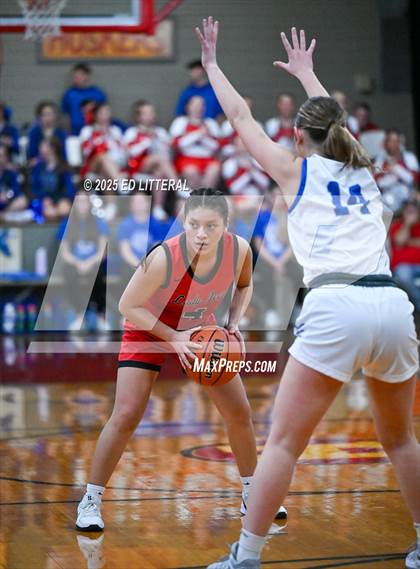 Thumbnail 3 in Northeast Dubois vs. South Webster photogallery.