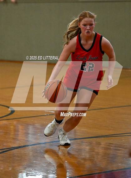 Thumbnail 3 in Northeast Dubois vs. South Webster photogallery.