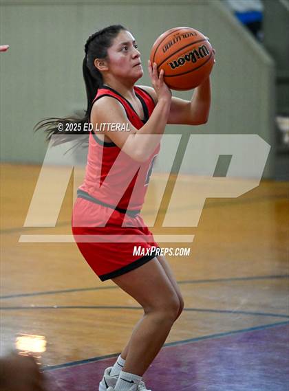 Thumbnail 2 in Northeast Dubois vs. South Webster photogallery.