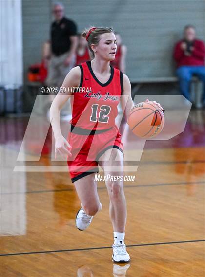 Thumbnail 3 in Northeast Dubois vs. South Webster photogallery.