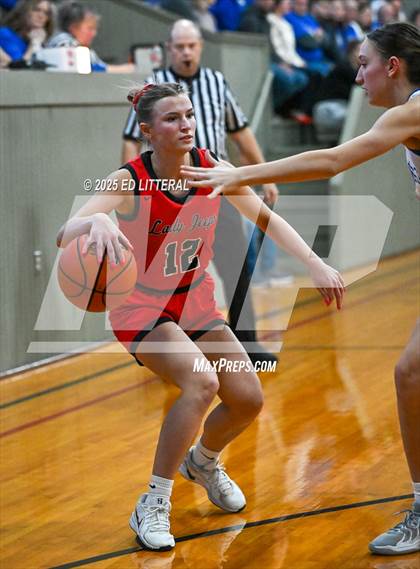 Thumbnail 2 in Northeast Dubois vs. South Webster photogallery.