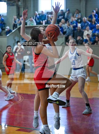 Thumbnail 3 in Northeast Dubois vs. South Webster photogallery.