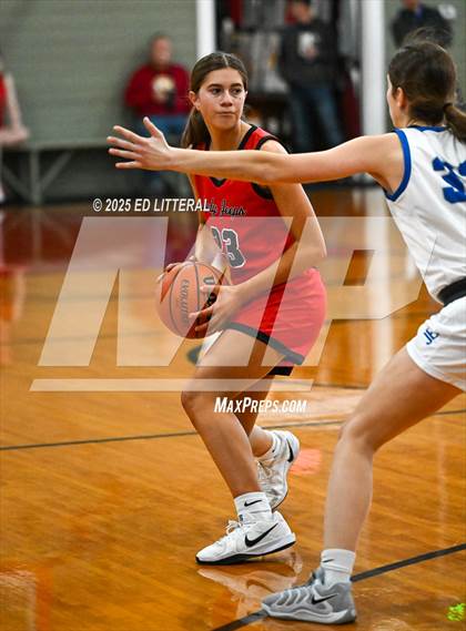 Thumbnail 3 in Northeast Dubois vs. South Webster photogallery.