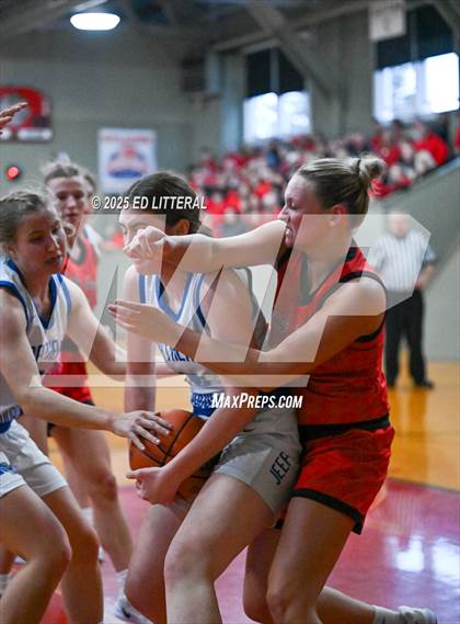 Thumbnail 3 in Northeast Dubois vs. South Webster photogallery.
