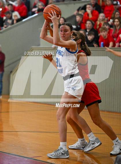 Thumbnail 2 in Northeast Dubois vs. South Webster photogallery.
