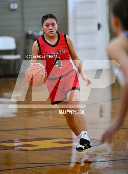Thumbnail 3 in Northeast Dubois vs. South Webster photogallery.