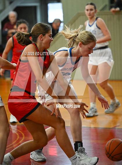 Thumbnail 3 in Northeast Dubois vs. South Webster photogallery.