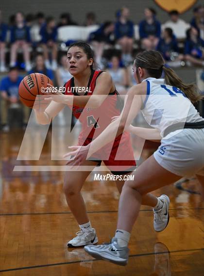 Thumbnail 1 in Northeast Dubois vs. South Webster photogallery.