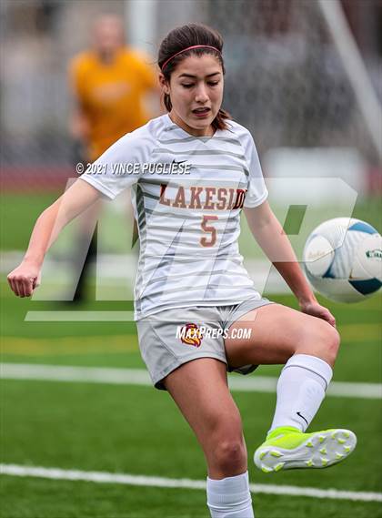 Thumbnail 2 in Lakeside vs. Holy Names Academy (WIAA 3A Playoffs) photogallery.