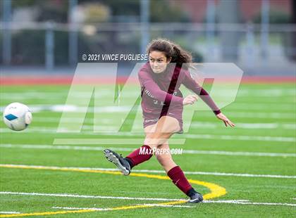 Thumbnail 3 in Lakeside vs. Holy Names Academy (WIAA 3A Playoffs) photogallery.
