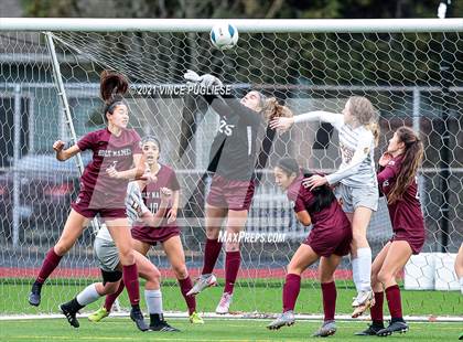 Thumbnail 1 in Lakeside vs. Holy Names Academy (WIAA 3A Playoffs) photogallery.