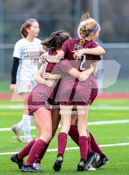 Thumbnail 3 in Lakeside vs. Holy Names Academy (WIAA 3A Playoffs) photogallery.