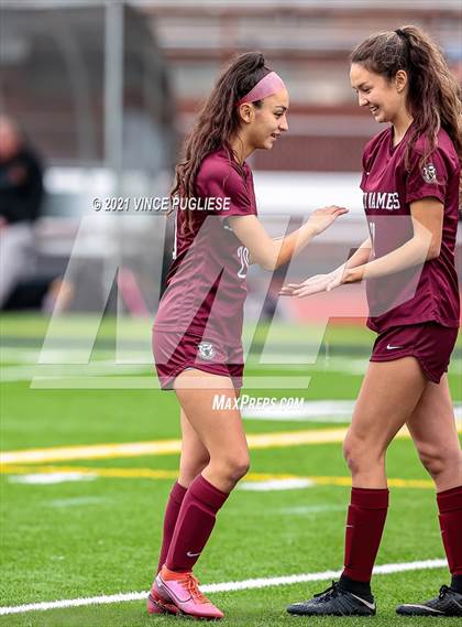 Thumbnail 2 in Lakeside vs. Holy Names Academy (WIAA 3A Playoffs) photogallery.