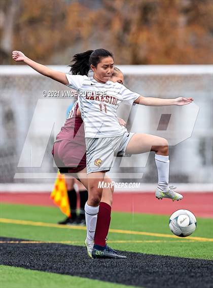 Thumbnail 2 in Lakeside vs. Holy Names Academy (WIAA 3A Playoffs) photogallery.